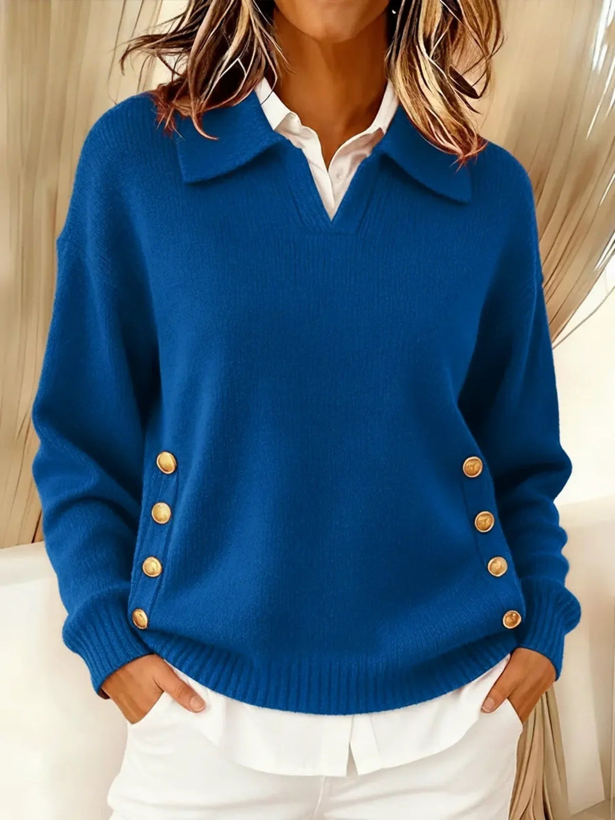 Maglione Elegante con Dettagli Dorati