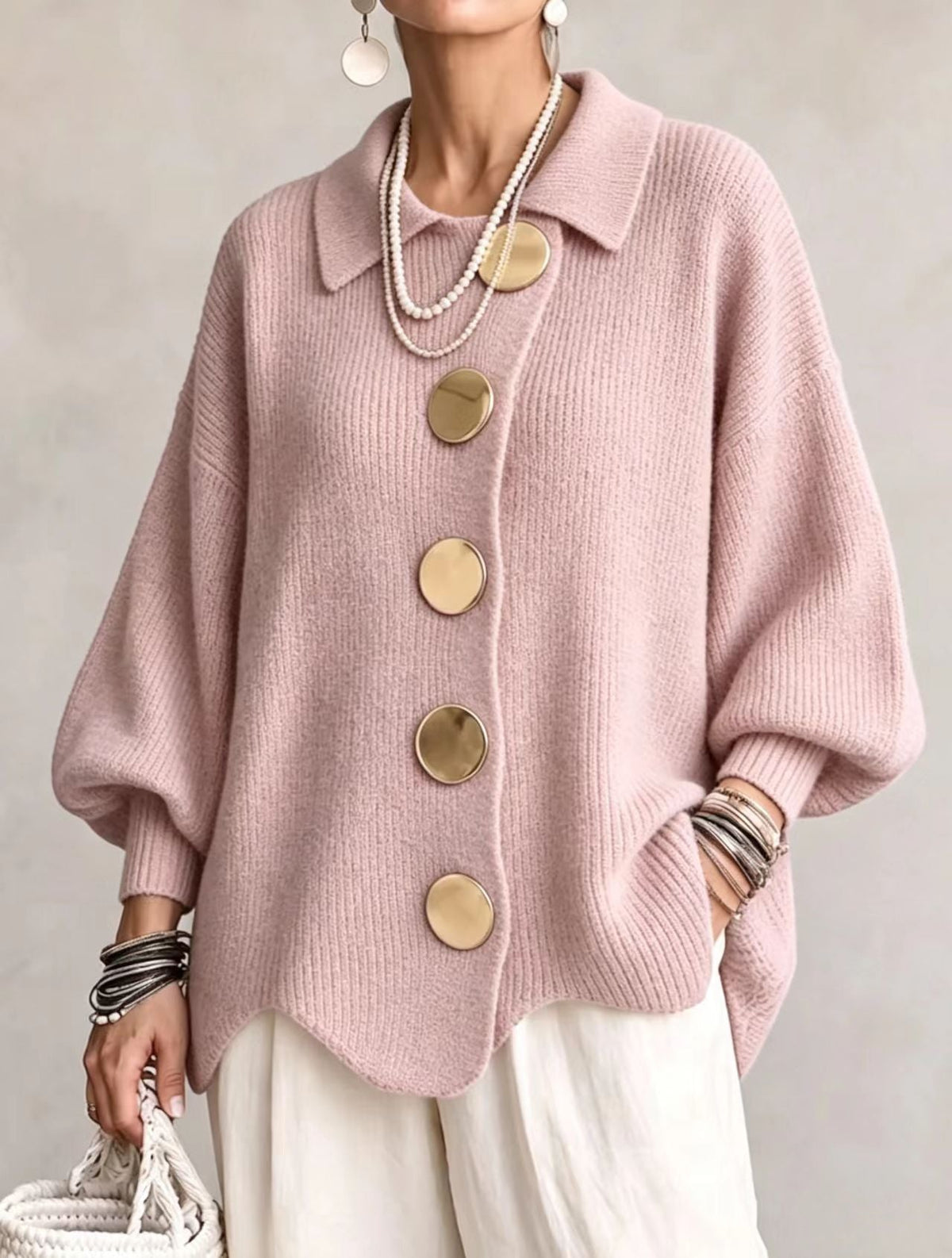 Cardigan Oversize con Bottoni Dorati